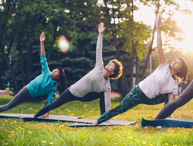 ÖES – Yoga im Freien