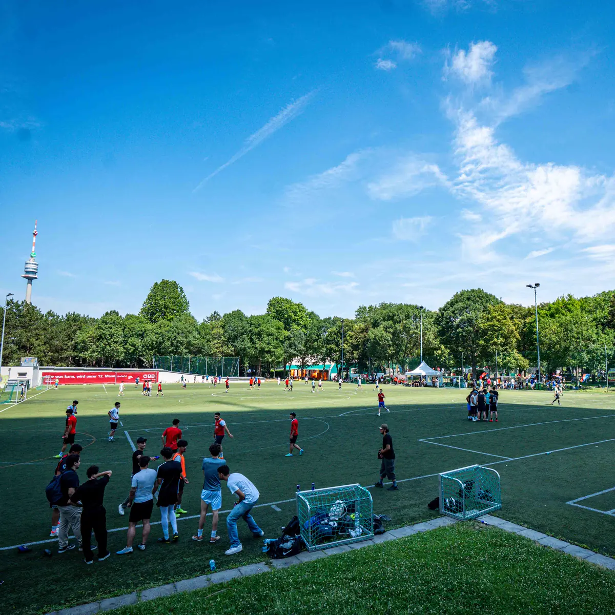 Sporttag auf dem Kunstrasenplatz